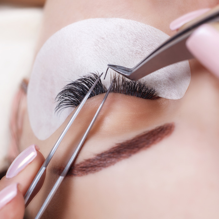 eyelash-extensions-lashes-training